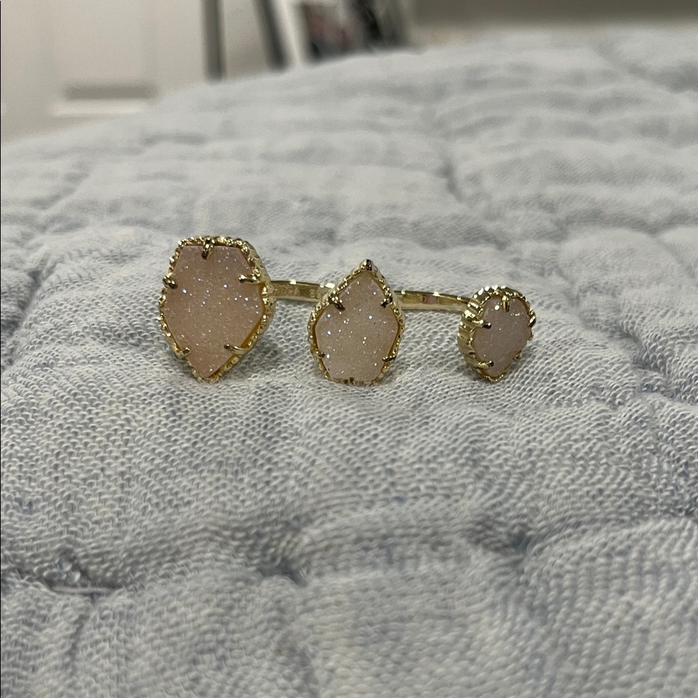 Kendra Scott Gold and Cream Triple Stone Ring